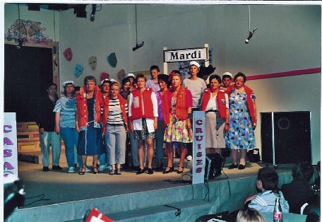 2001-Je-n-serai-pas-la-lundi-190